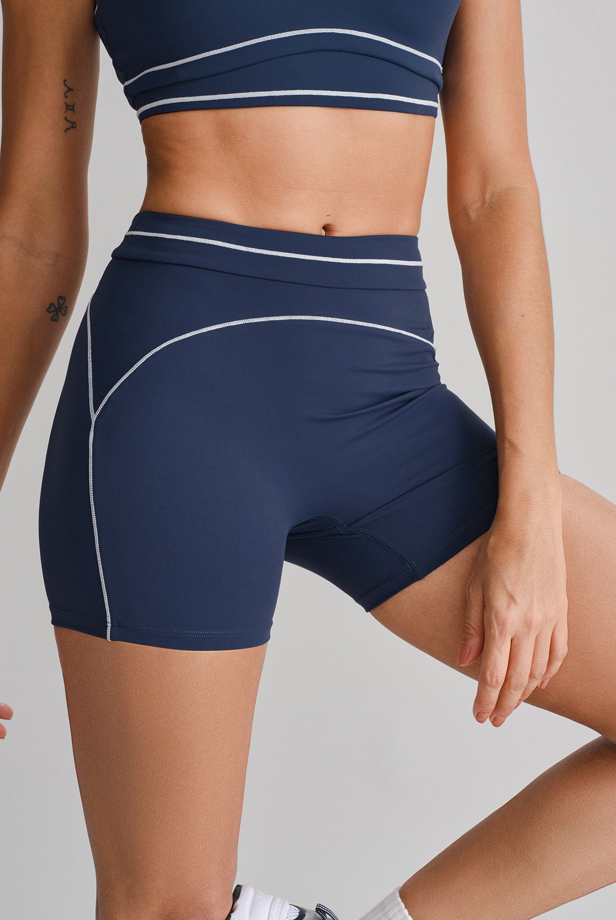 Women's Knitted Nylon Yoga Shorts Sustainable Yoga Bottoms - BERLOOK