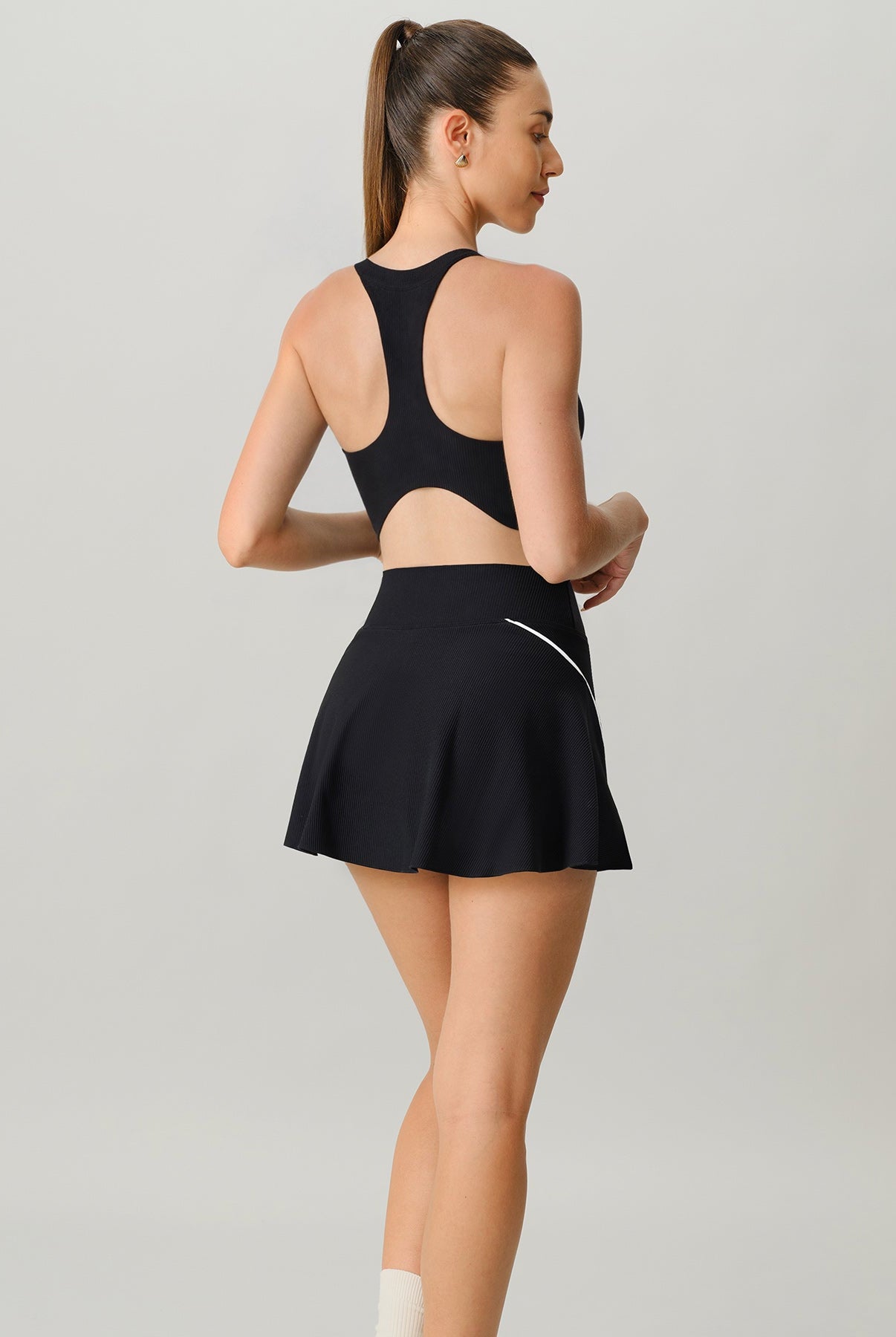 Women's Knitted Nylon Yoga Skirt Sustainable Yoga Bottoms - BERLOOK