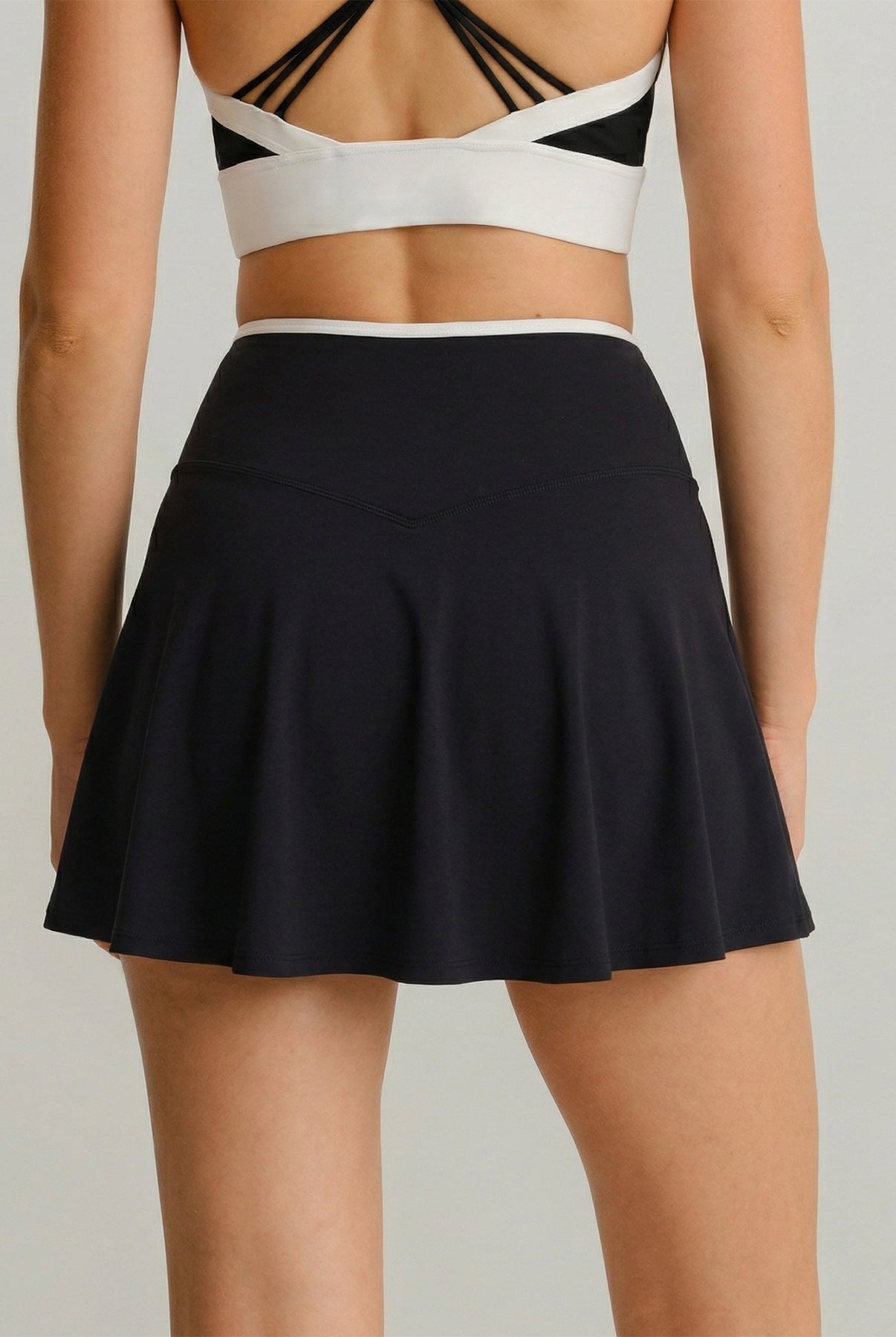 Women's Knitted Nylon Yoga Skirts Sustainable Yoga Bottoms - BERLOOK