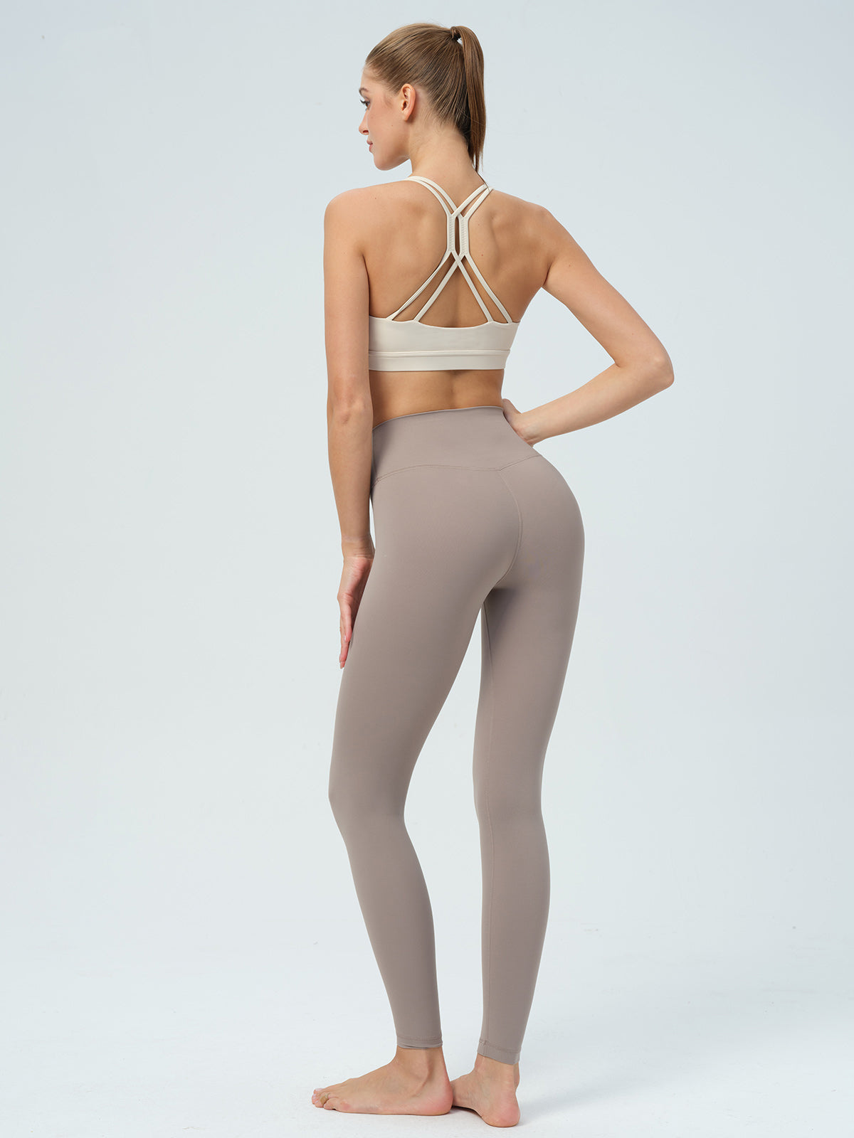 Women's Knitted Nylon Yoga Sports Bra Sustainable Yoga Tops - BERLOOK