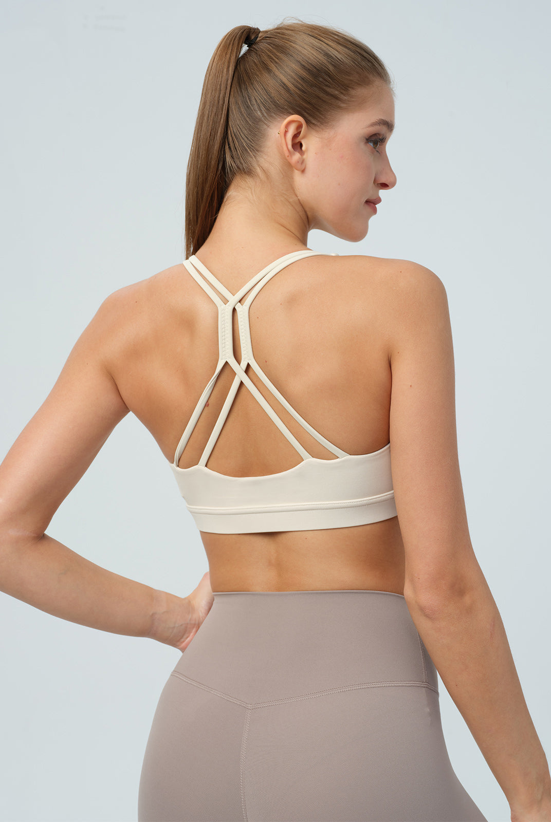 Women's Knitted Nylon Yoga Sports Bra Sustainable Yoga Tops - BERLOOK
