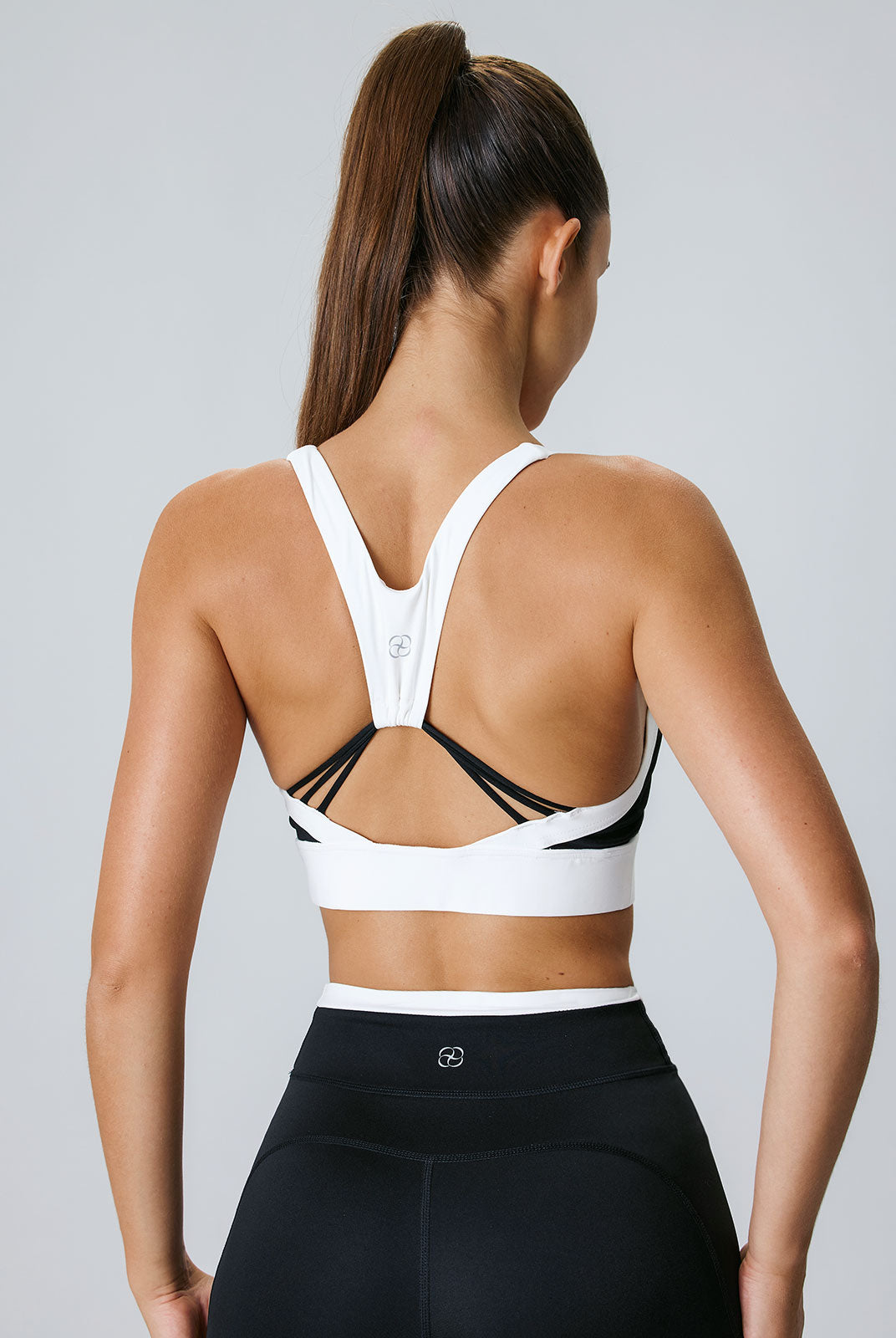 Women's Knitted Nylon Yoga Sports Bra Sustainable Yoga Tops - BERLOOK