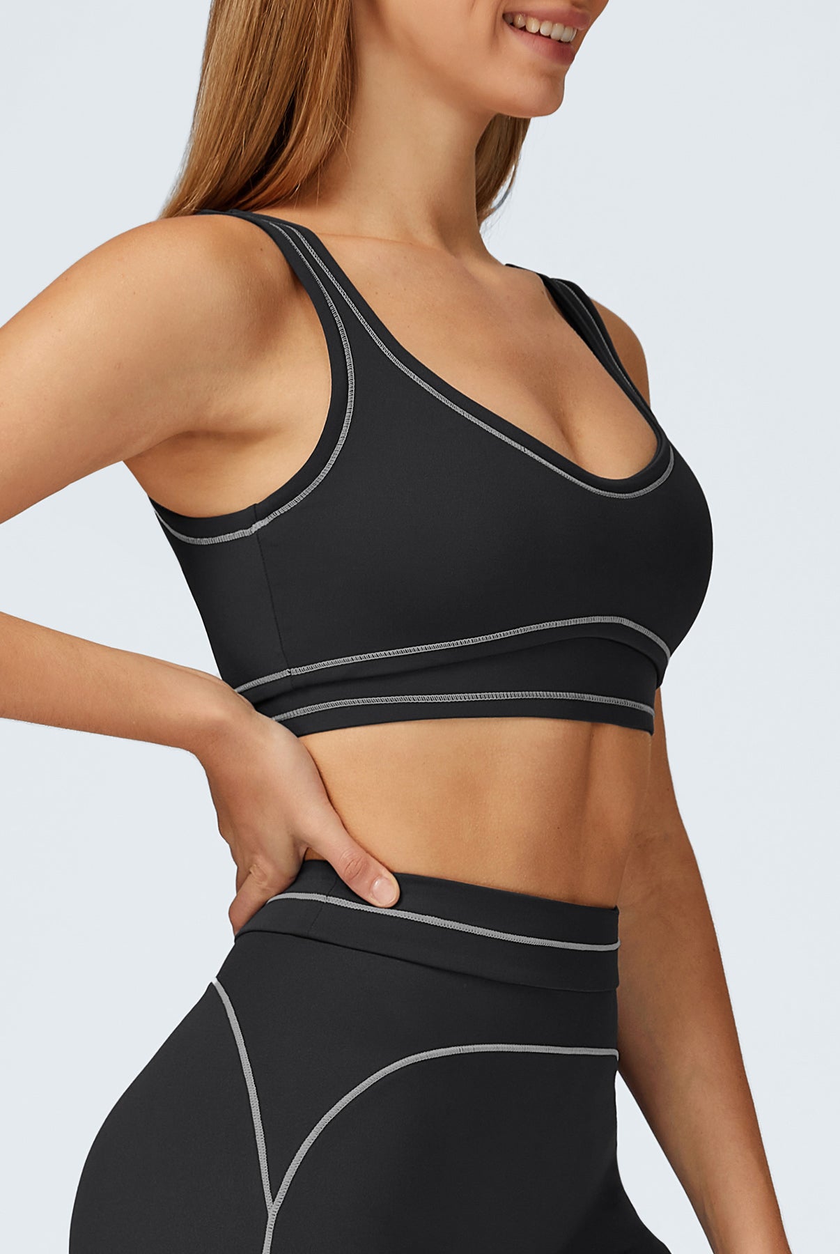 Women's Knitted Nylon Yoga Sports Bras Black Sustainable Yoga Tops - BERLOOK