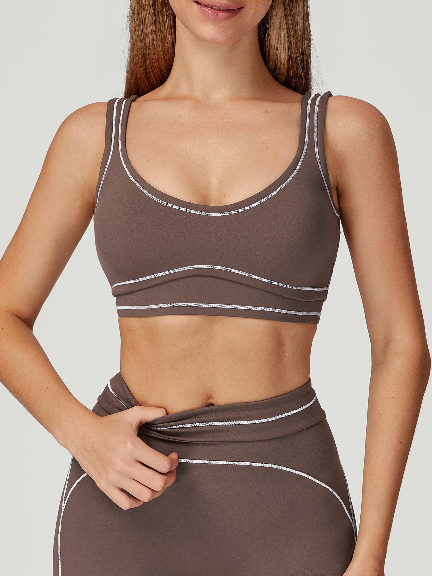 Women's Knitted Nylon Yoga Sports Bras Coffee Sustainable - BERLOOK