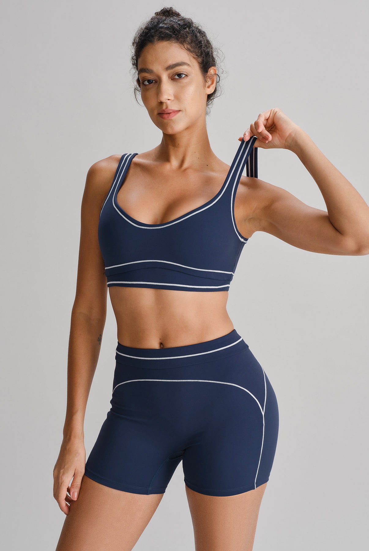 Women's Knitted Nylon Yoga Sports Bras Sustainable Yoga Tops - BERLOOK