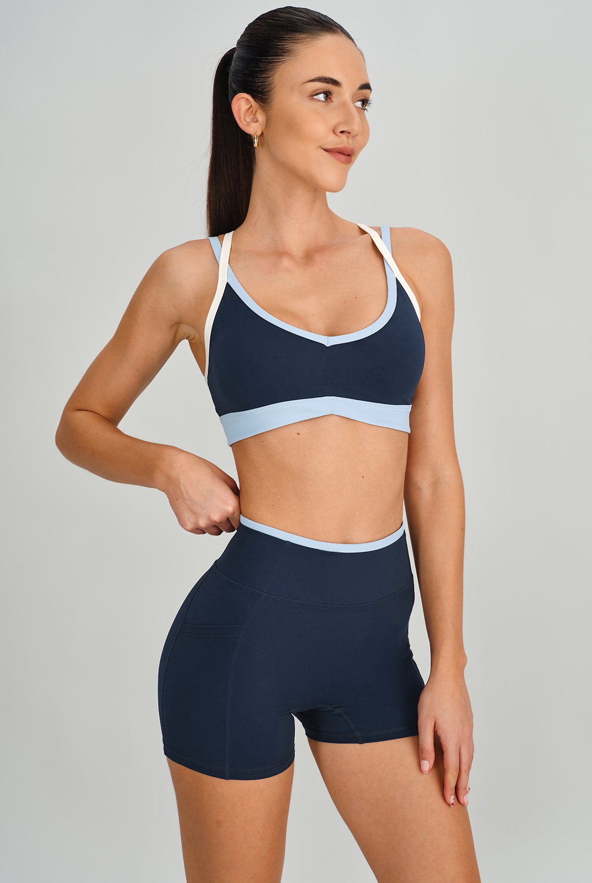 Women's Knitted Nylon Yoga Sports Bras Sustainable Yoga Tops - BERLOOK