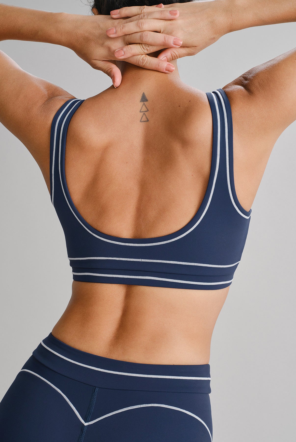 Women's Knitted Nylon Yoga Sports Bras Sustainable Yoga Tops - BERLOOK