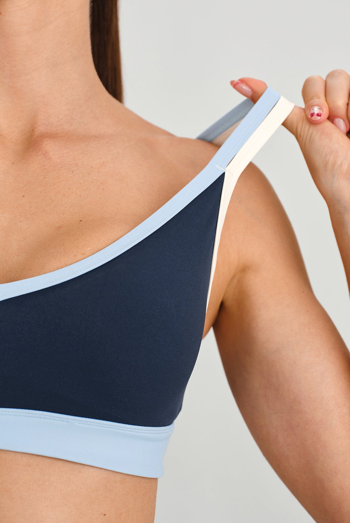 Women's Knitted Nylon Yoga Sports Bras Sustainable Yoga Tops - BERLOOK