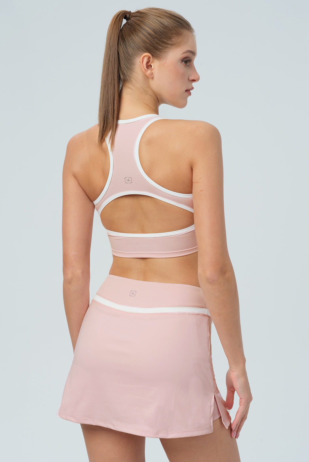 Women's Knitted Nylon Yoga Tank Top Sustainable Yoga Tops - BERLOOK