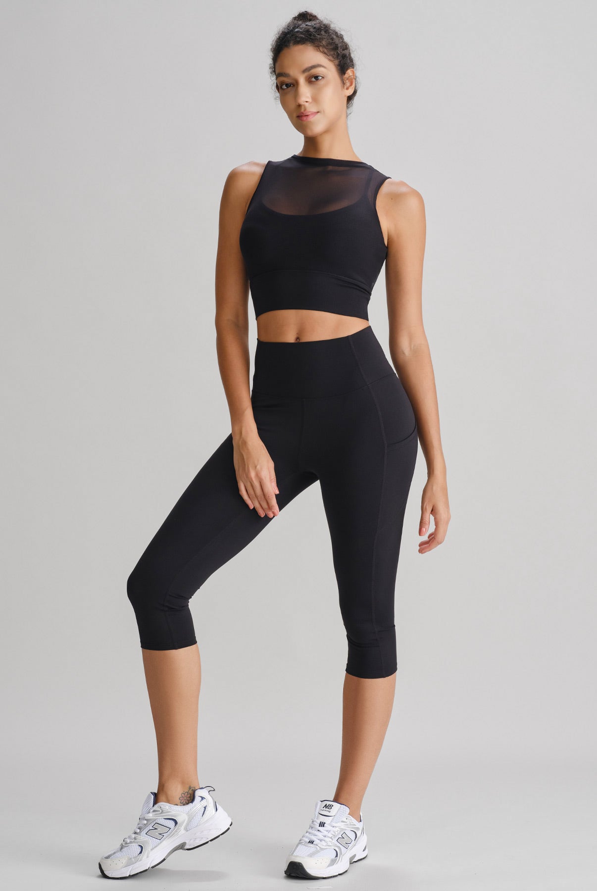 Women's Knitted Nylon Yoga Tank Top Sustainable Yoga Tops - BERLOOK