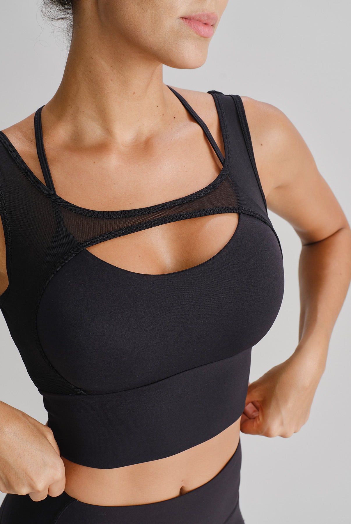 Women's Knitted Nylon Yoga Tank Top Sustainable Yoga Tops - BERLOOK