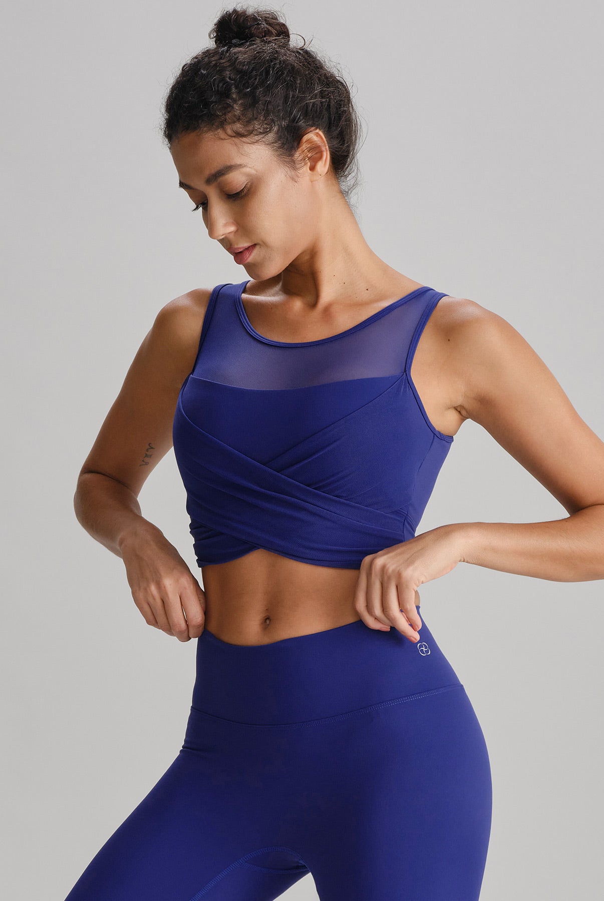 Women's Knitted Nylon Yoga Tank Tops Blue Sustainable Yoga Tops - BERLOOK