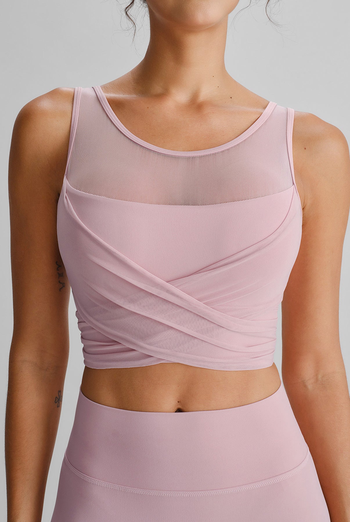 Women's Knitted Nylon Yoga Tank Tops Sustainable Yoga Tops - BERLOOK