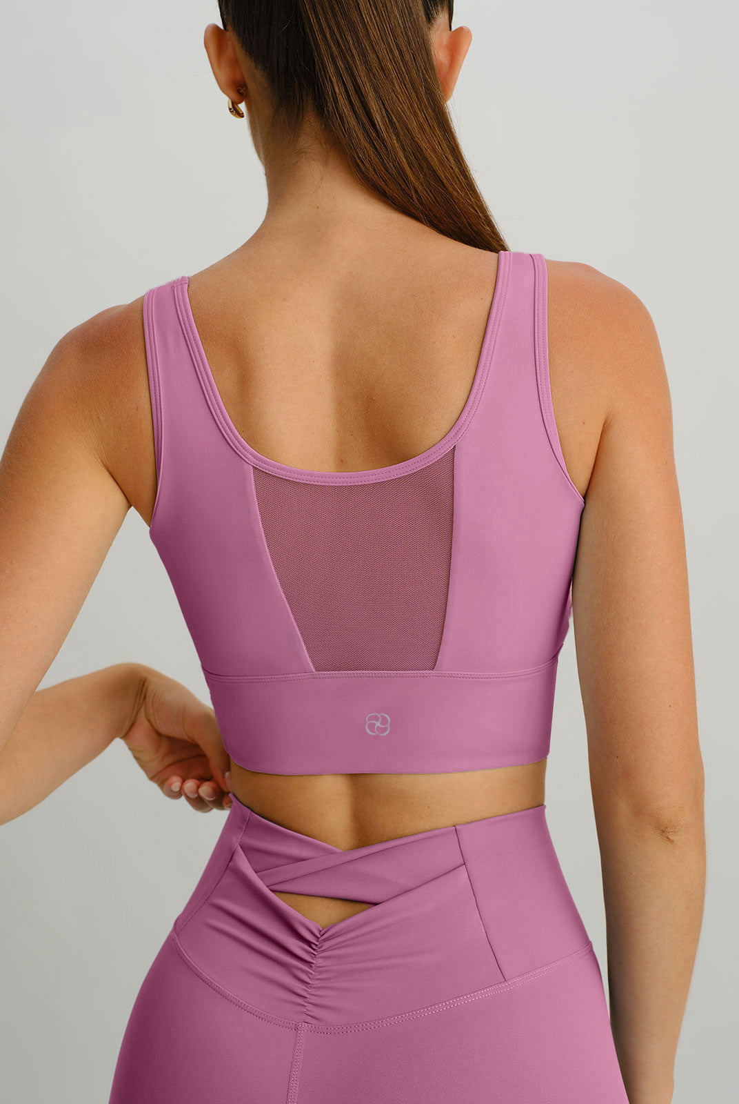 Women's Knitted Nylon Yoga Tank Tops Sustainable Yoga Tops - BERLOOK