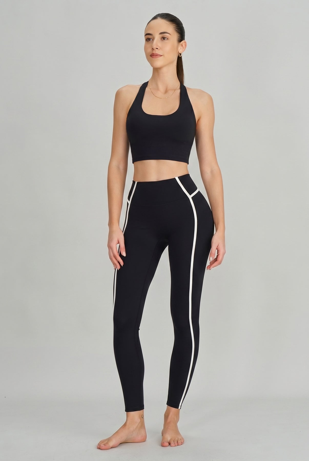 Women's Knitted Nylon Yoga Tank Tops Sustainable Yoga Tops - BERLOOK