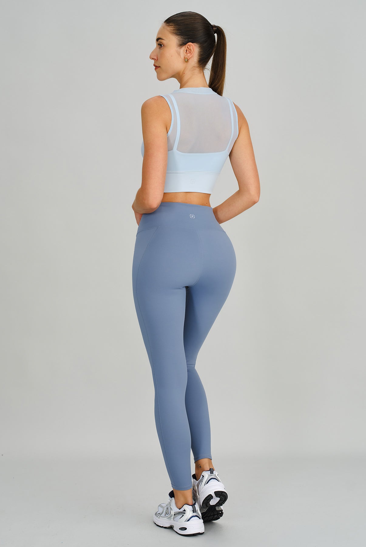 Women's Knitted Nylon Yoga Tank Tops Sustainable Yoga Tops - BERLOOK