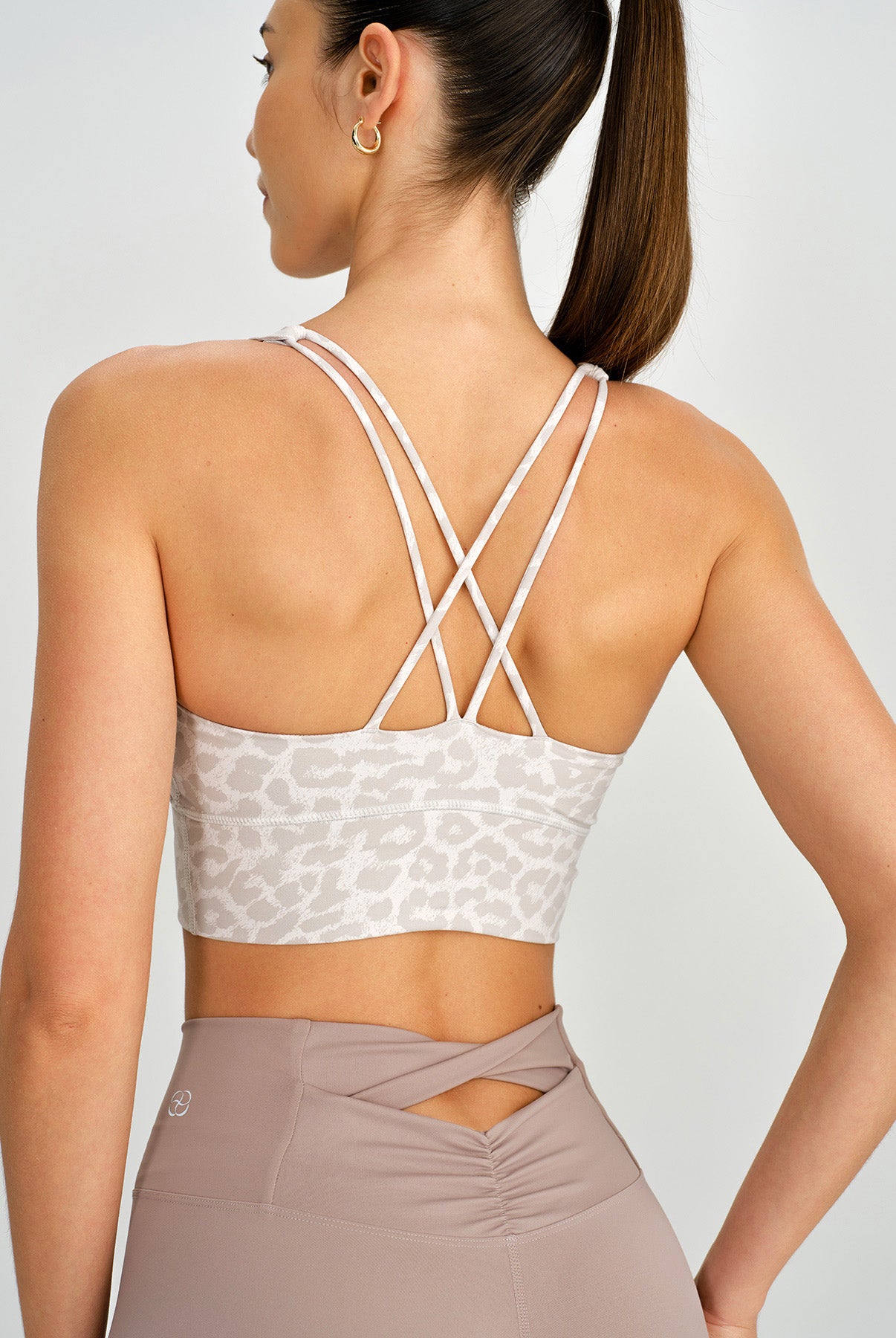 Women's Knitted Nylon Yoga Tank Tops Sustainable Yoga Tops - BERLOOK