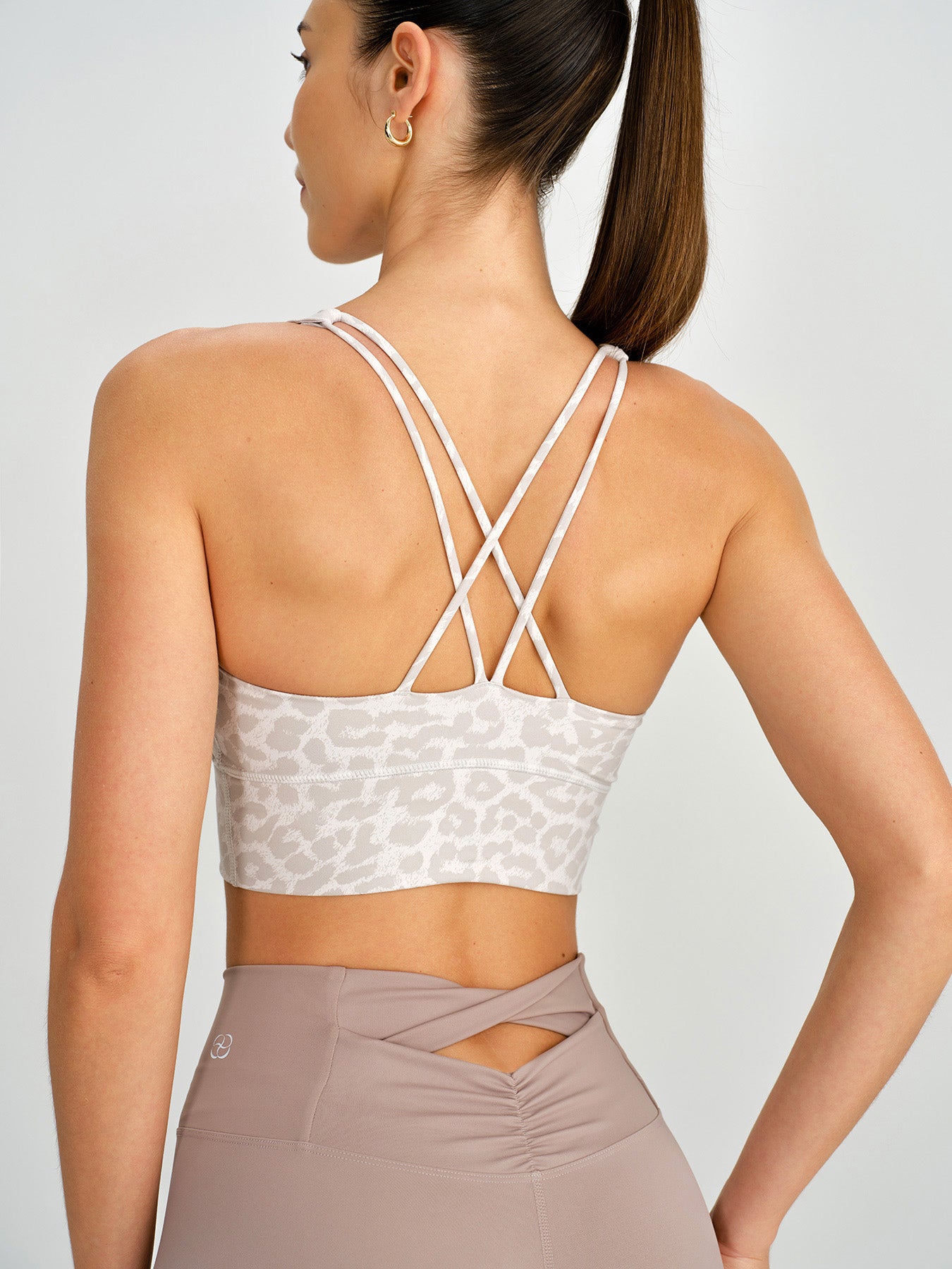 Women's Knitted Nylon Yoga Tank Tops Sustainable Yoga Tops - BERLOOK