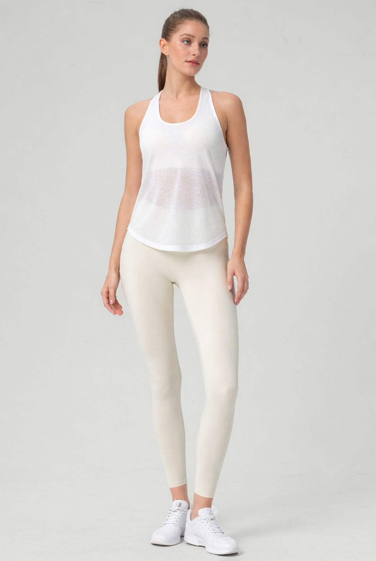 Women's Knitted Nylon Yoga Tank Tops Sustainable Yoga Tops - BERLOOK