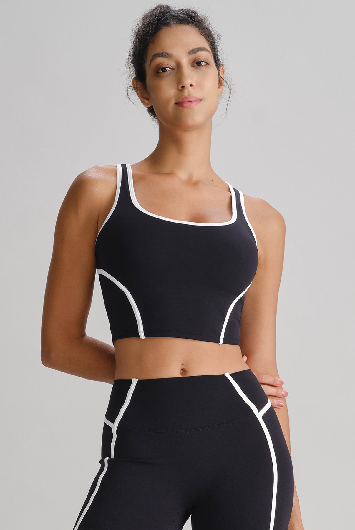 Women's Knitted Nylon Yoga Tank Tops Sustainable Yoga Tops - BERLOOK