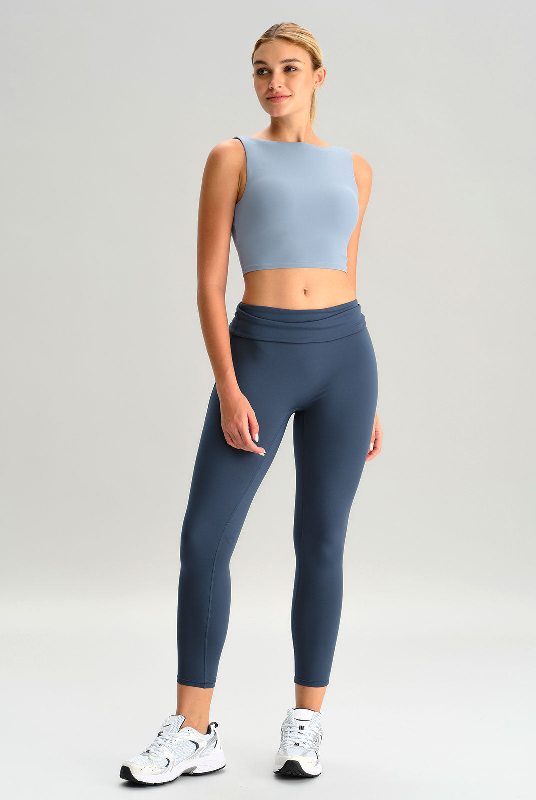 Women's Knitted Polyester Leggings Sustainable Yoga Bottoms - BERLOOK