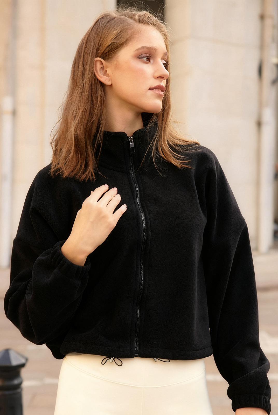Women's Knitted Polyester Yoga Jacket Sustainable Yoga Tops - BERLOOK