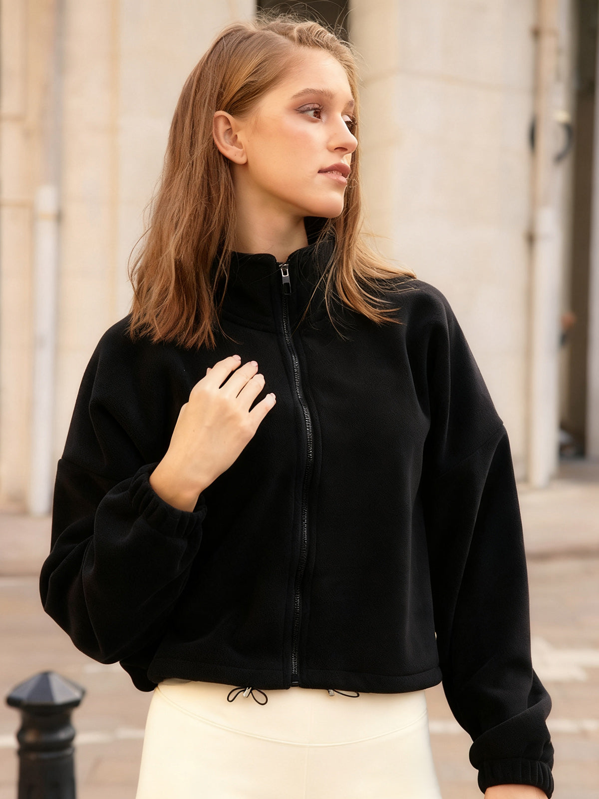 Women's Knitted Polyester Yoga Jacket Sustainable Yoga Tops - BERLOOK
