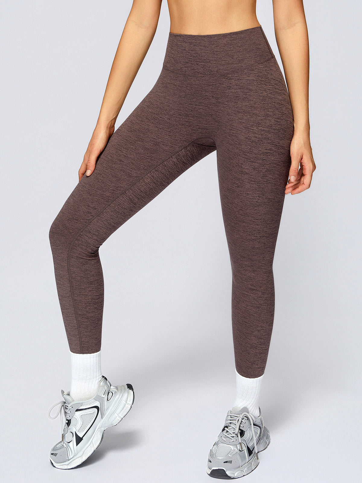 Women's Knitted Polyester Yoga Leggings Sustainable Yoga Bottoms - BERLOOK