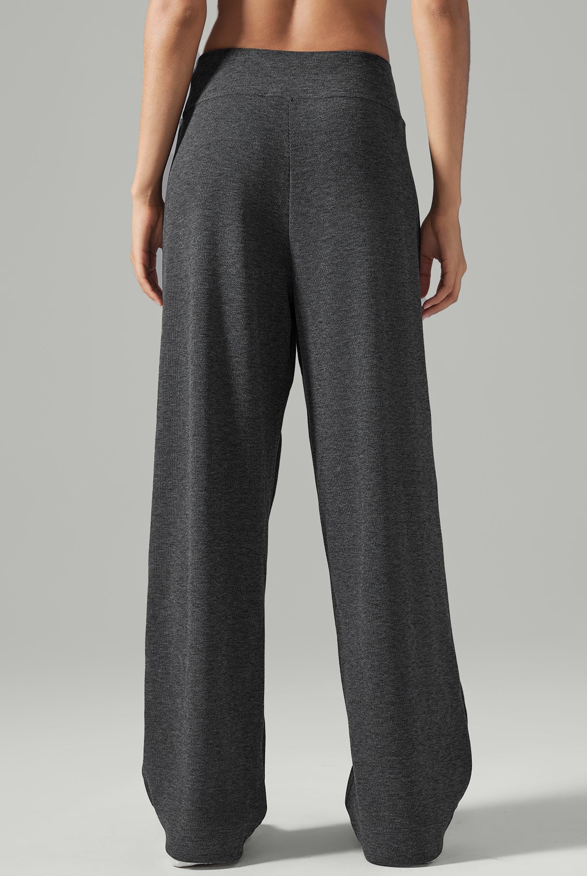 Women's Knitted Polyester Yoga Pants Sustainable Yoga Bottoms - BERLOOK