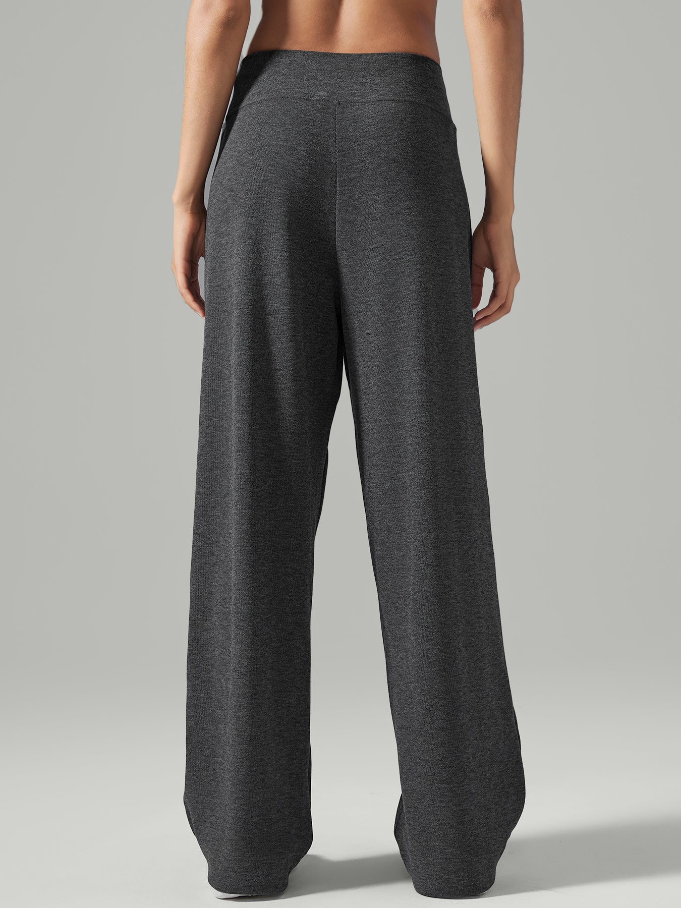Women's Knitted Polyester Yoga Pants Sustainable Yoga Bottoms - BERLOOK