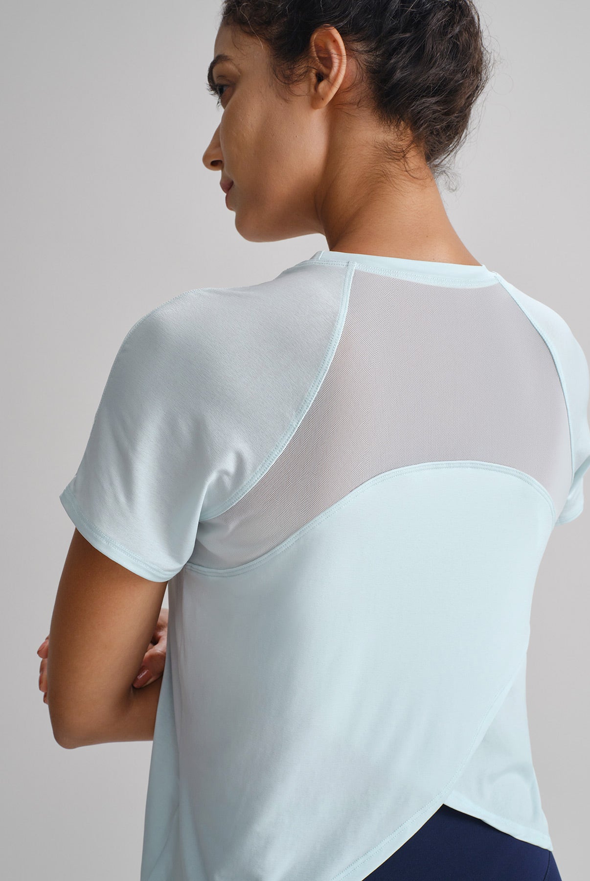 Women's Knitted Polyester Yoga Short Sleeve Top Sustainable Yoga Tops - BERLOOK