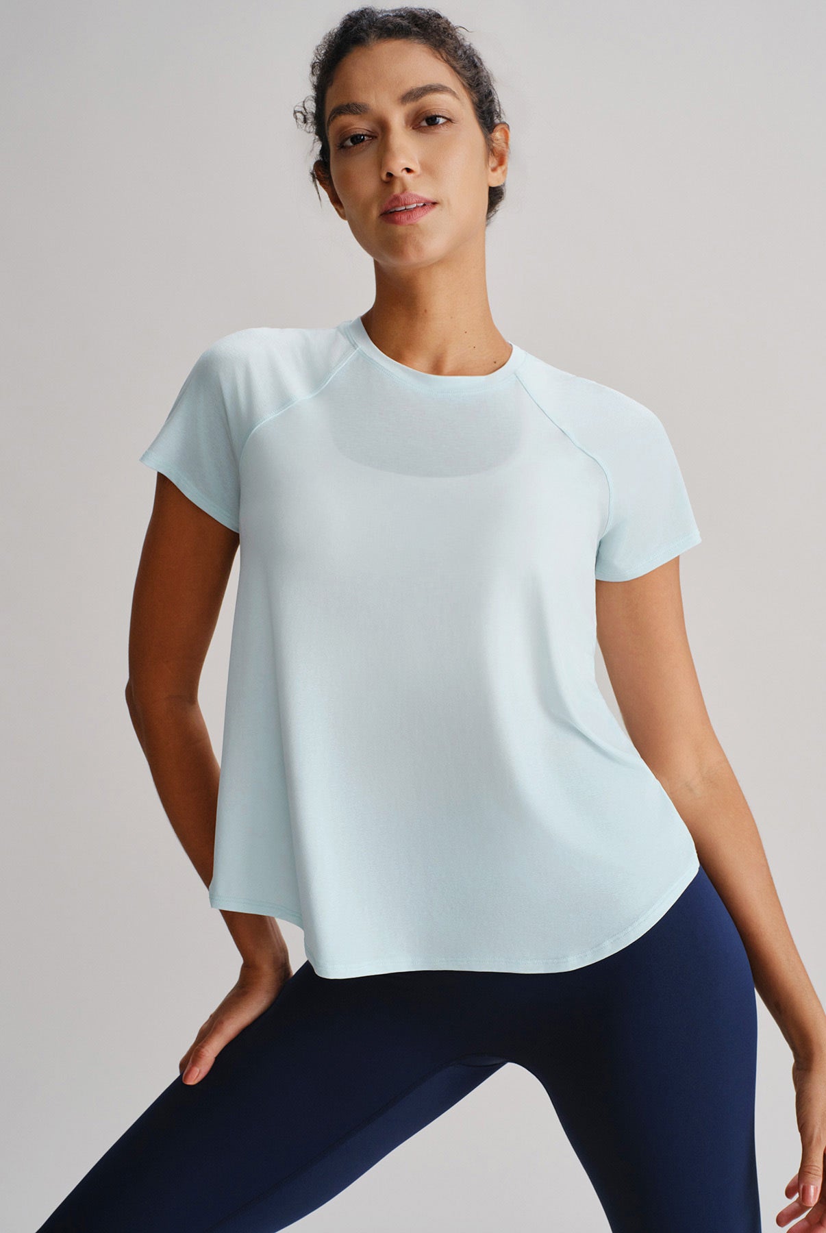 Women's Knitted Polyester Yoga Short Sleeve Top Sustainable Yoga Tops - BERLOOK