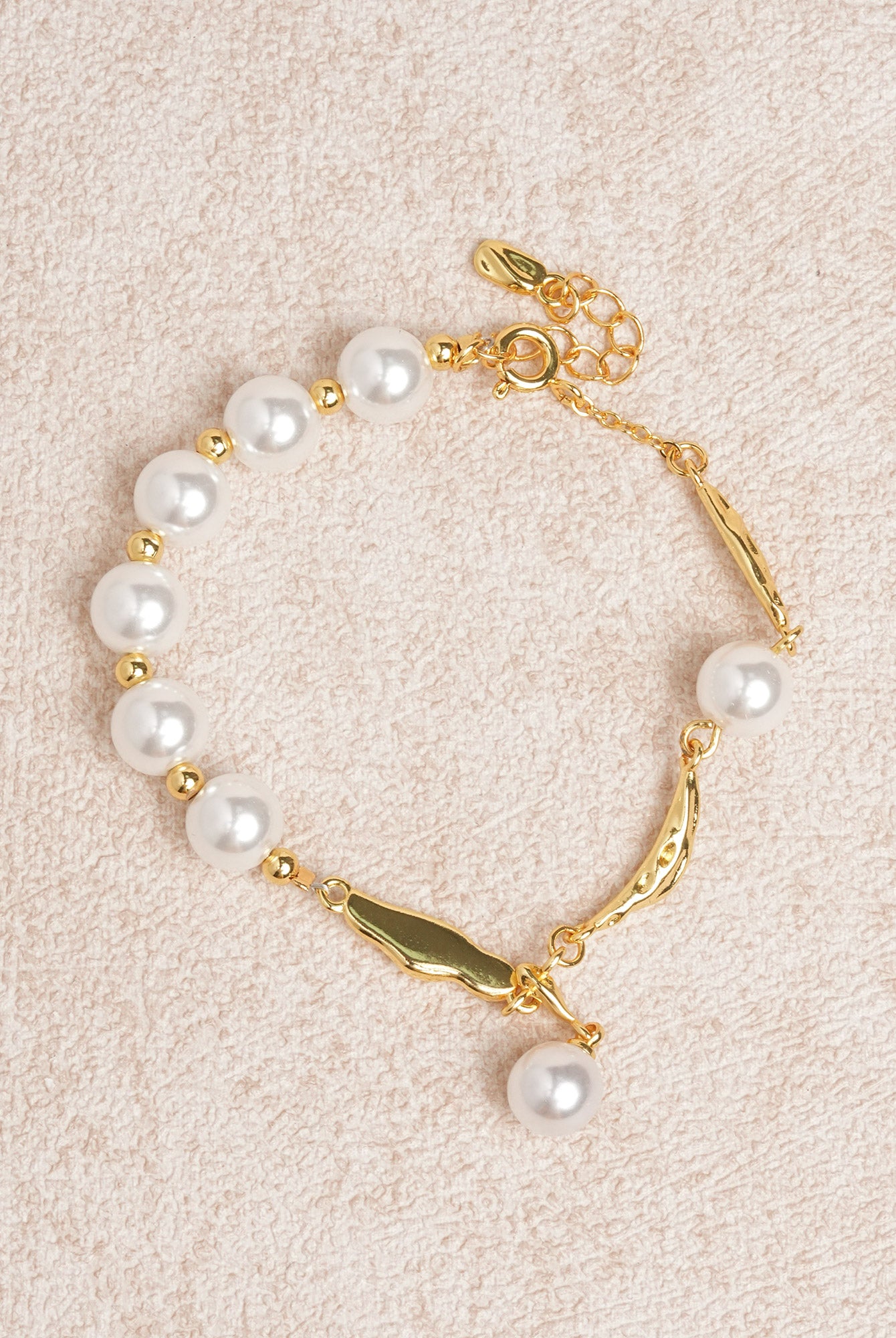 Women's pearl bracelet Gold Sustainable Bracelets - BERLOOK