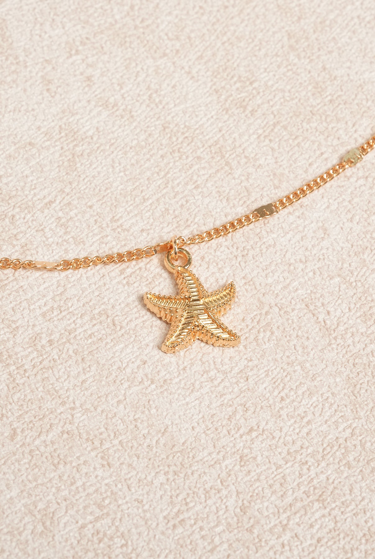 Women's pearl necklace Sustainable Necklaces - BERLOOK