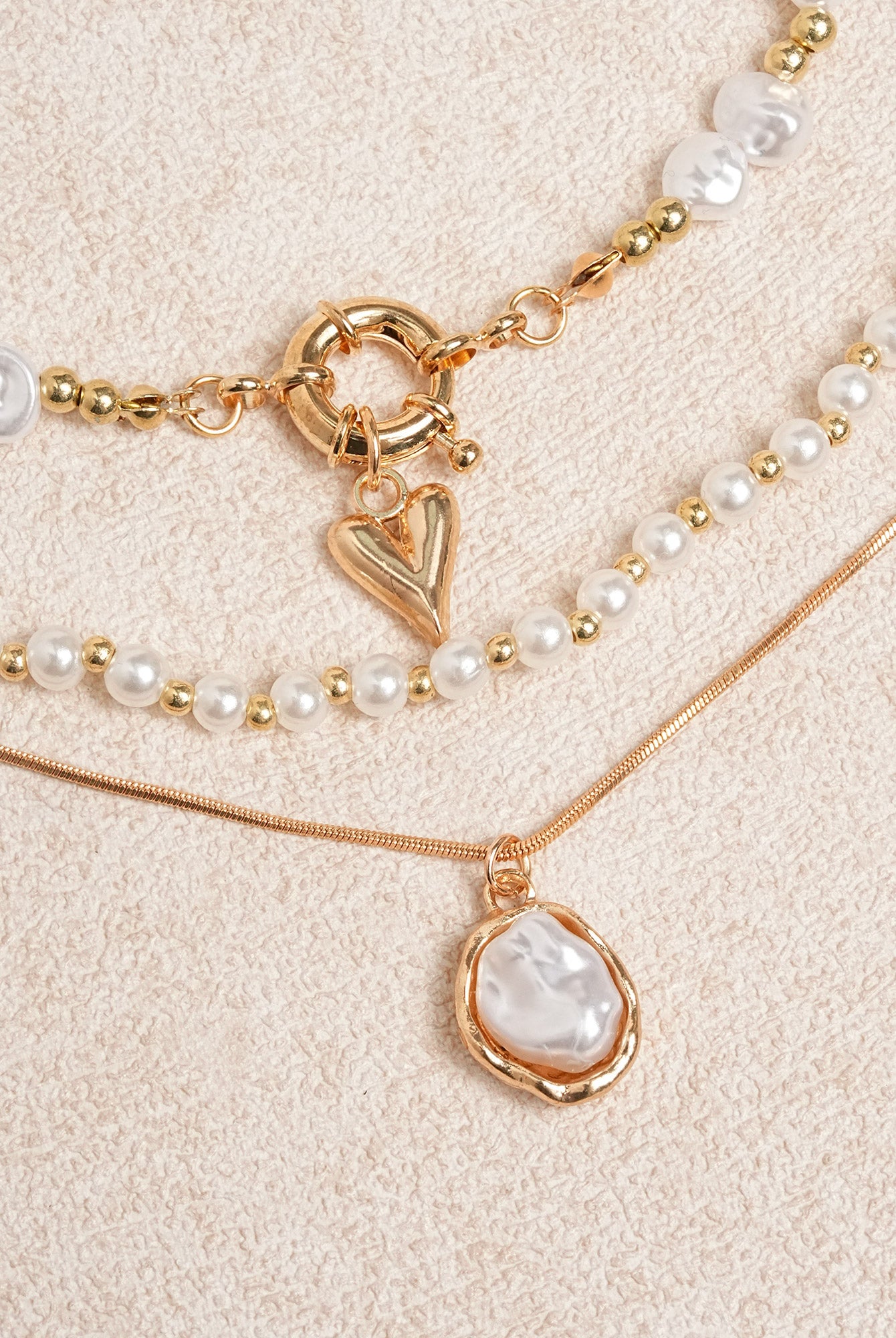 Women's Pearl Pendant Necklace Sustainable - BERLOOK