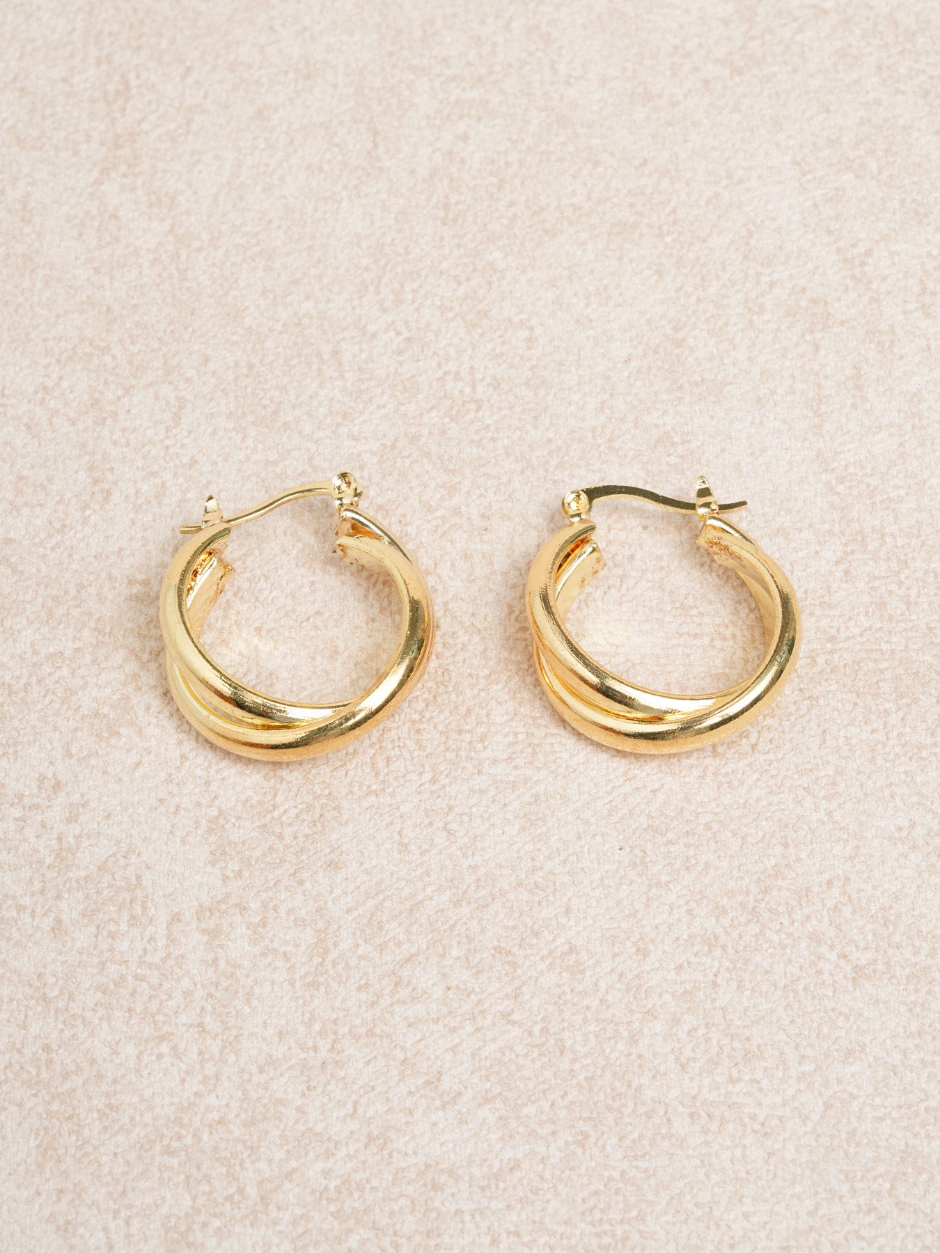 Women's vintage gold shiny earrings Gold Sustainable Earrings - BERLOOK