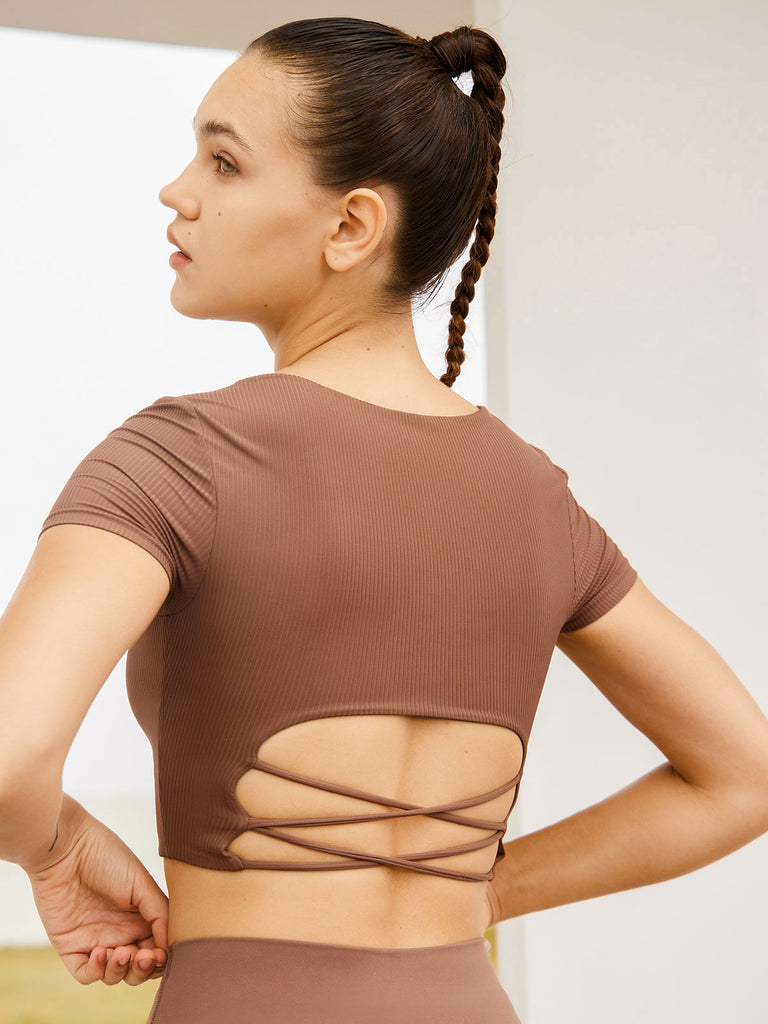 Cross Back Short Sleeve Top Sustainable Yoga Tops - BERLOOK