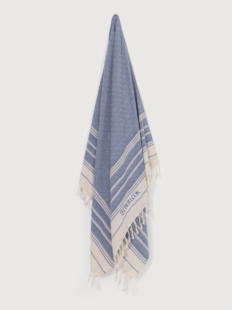 Geometric Pattern Fringe Beach Towel Sustainable Beach Accessories - BERLOOK