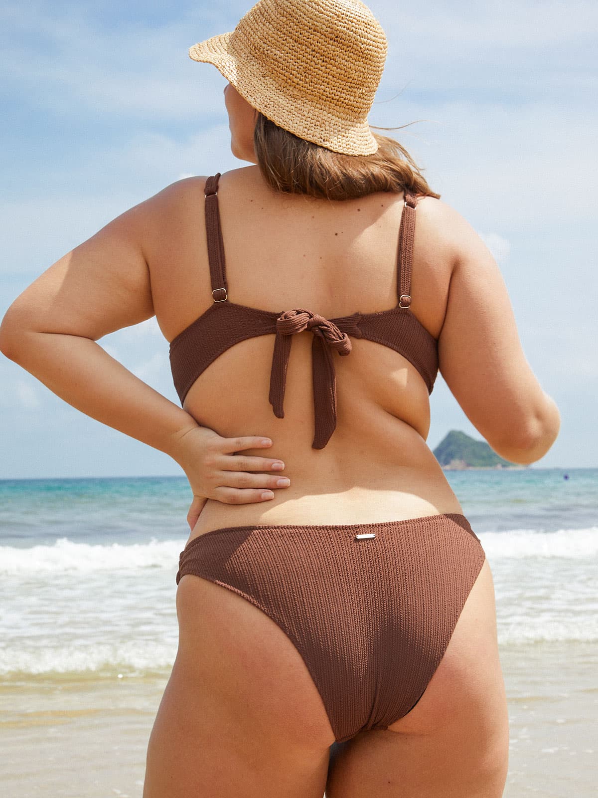 Solid Backless Underwire Plus Size Bikini Top & Reviews - Coffee