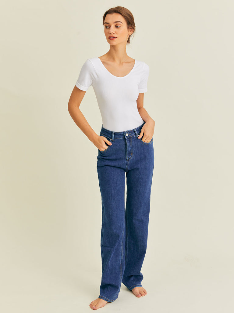 White U Neck Short Sleeves Bodysuit Sustainable Bodysuits - BERLOOK