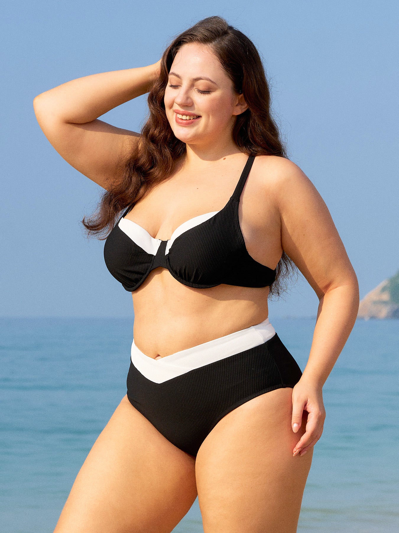 Women Knitted Nylon blended Bikini Tops Sustainable Plus Size Bikinis - BERLOOK