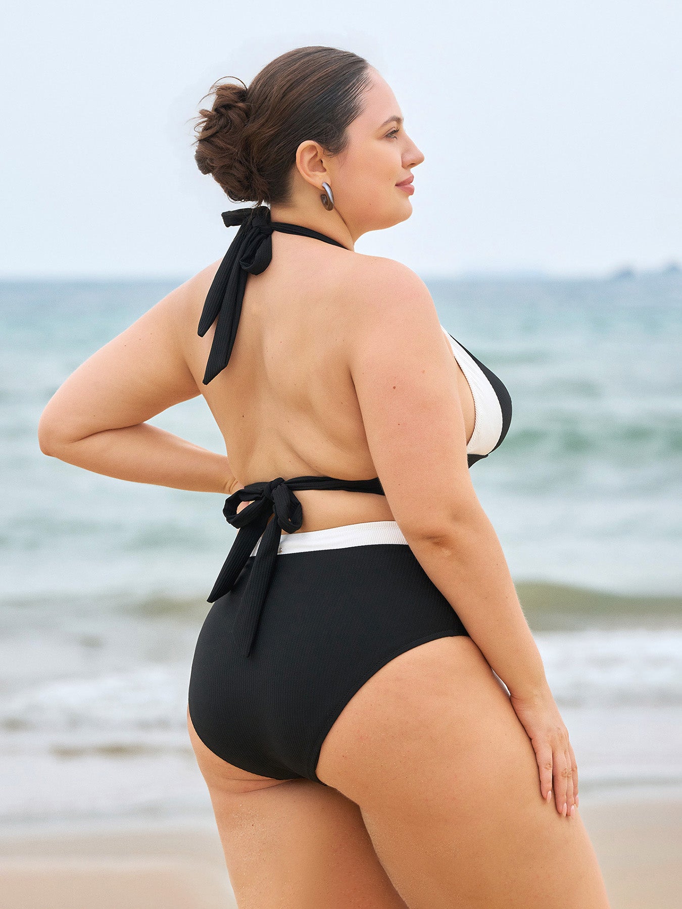 Women Knitted Nylon blended Bikini Tops Sustainable Plus Size Bikinis - BERLOOK