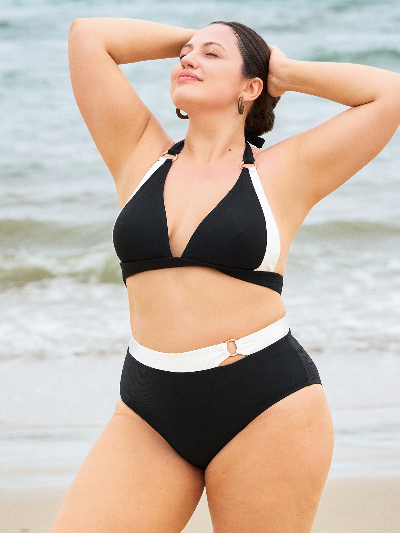 Women Knitted Nylon blended Bikini Tops Sustainable Plus Size Tankinis - BERLOOK