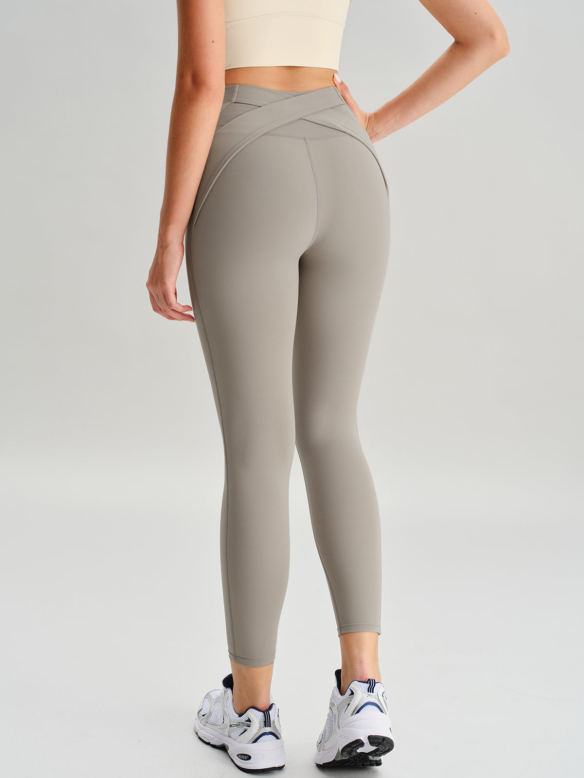 Khaki Cross Back Leggings 24” Reviews Khaki Sustainable Yoga