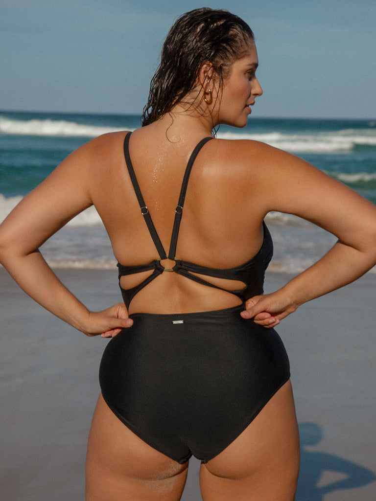 Women Knitted Nylon One Pieces Swimwear Sustainable Plus Size One-Pieces - BERLOOK