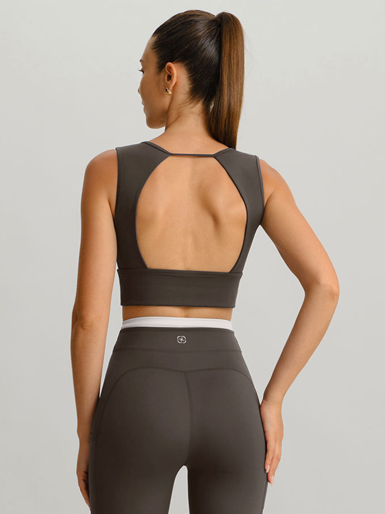 Women Knitted Nylon Sports Bras Sustainable Yoga Tops - BERLOOK