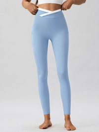 Women Knitted Nylon Yoga Leggings Light Blue Sustainable Yoga Bottoms - BERLOOK