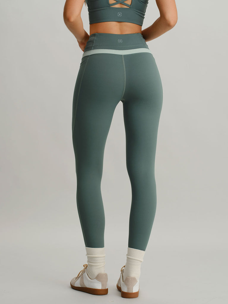 Women Knitted Nylon Yoga Leggings Sustainable Yoga Bottoms - BERLOOK