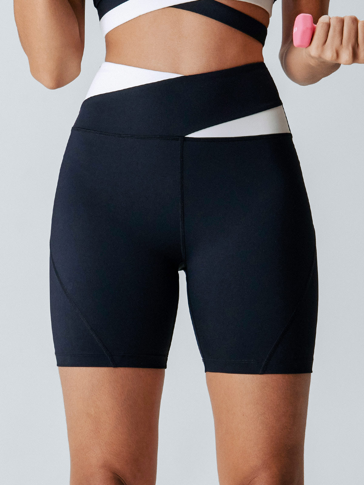 Women Knitted Nylon Yoga Shorts Black Sustainable Yoga Bottoms - BERLOOK