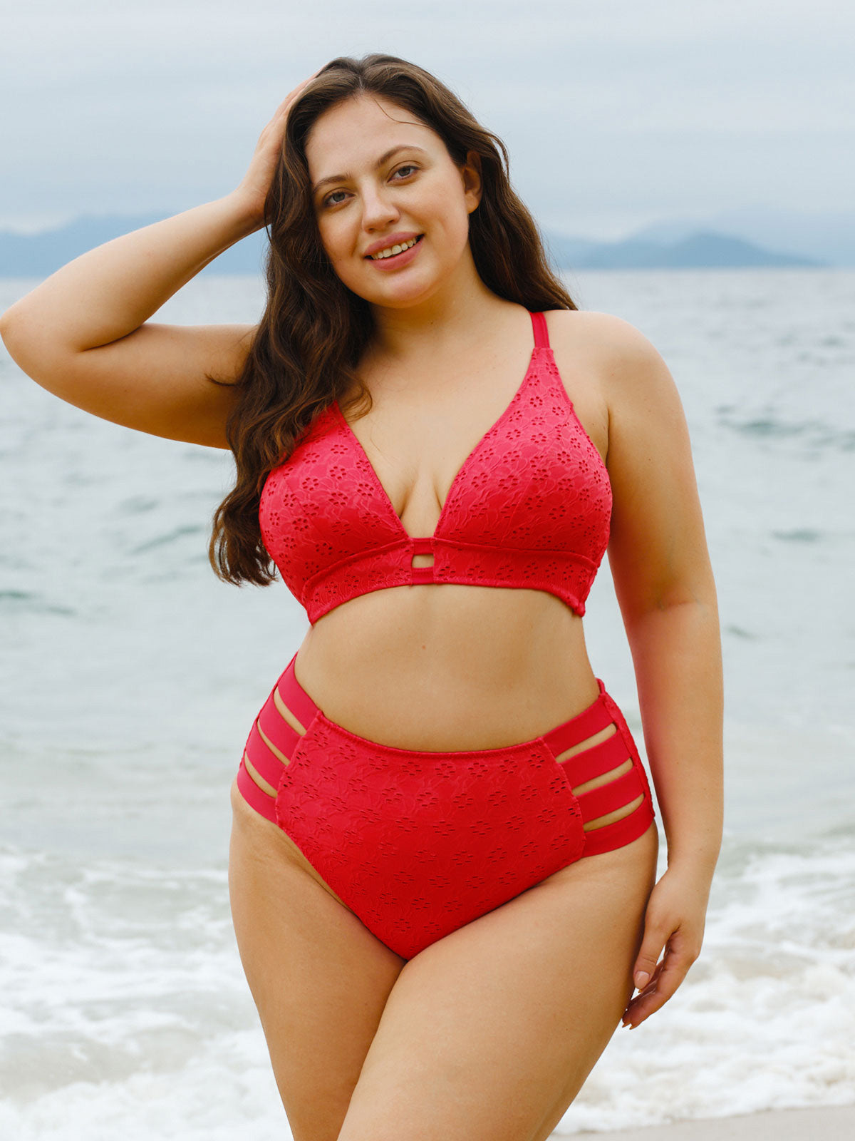 Women Knitted Polyester Bikini Tops Sustainable Plus Size Bikinis - BERLOOK